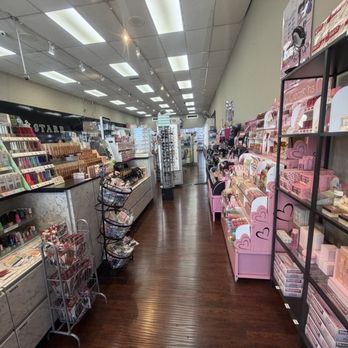 Starr Beauty - Cosmetics & Beauty Supply Near Me - Northridge, California Starr Beauty - Cosmetics & Beauty Supply Near Me - Northridge, California