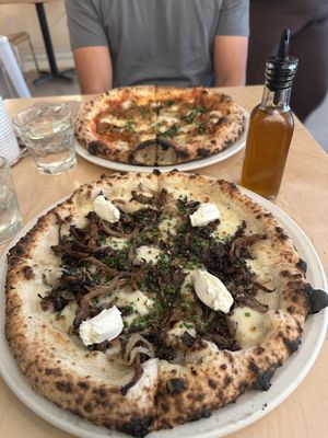 Nina Pizza Napolitaine St-Roch by null