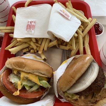 In-N-Out Burger - Yum! Cheeseburger and burger with extra onion - Fast Food Near Me - Baldwin Park, California In-N-Out Burger - Yum! Cheeseburger and burger with extra onion - Fast Food Near Me - Baldwin Park, California