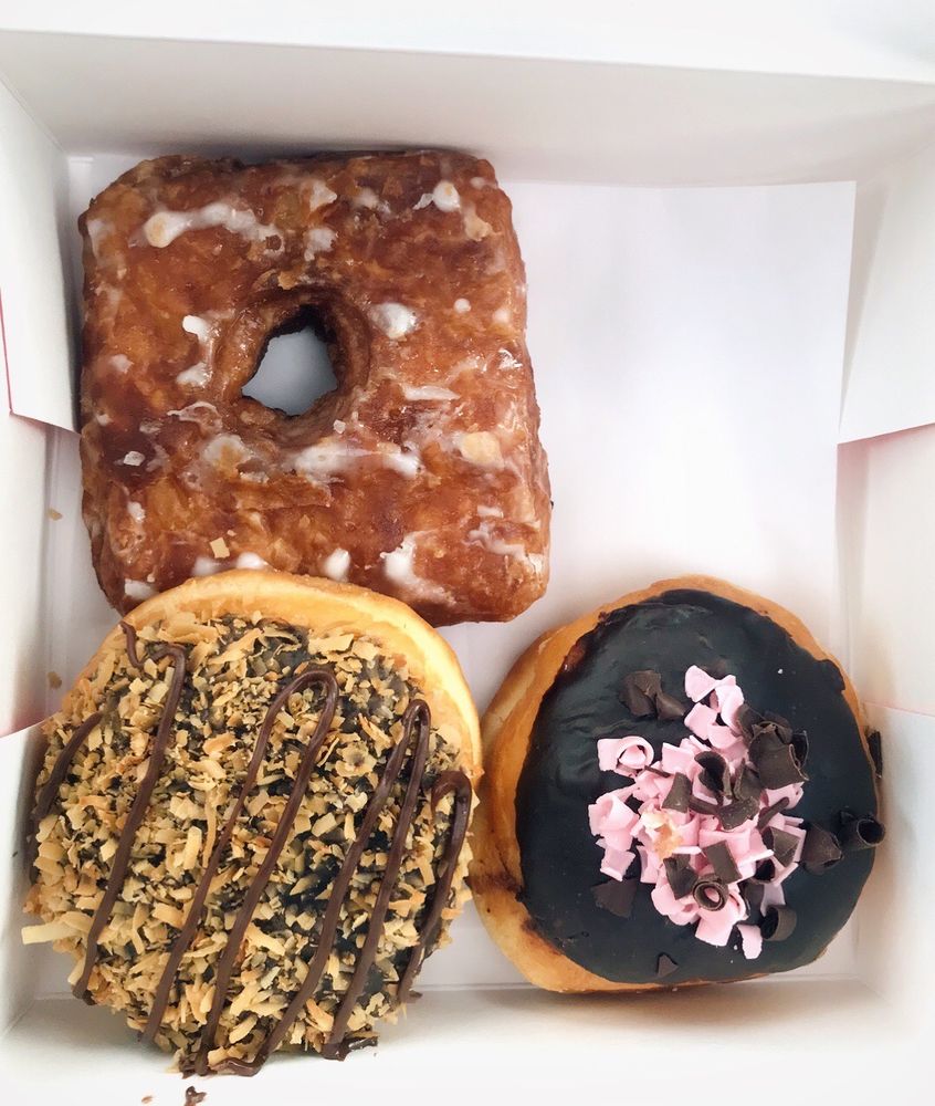 Yonutz Gourmet Donuts and Ice Cream