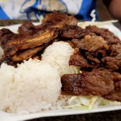 Lulu Hawaiian BBQ - Half and half combo with BBQ beef and pork with rice and Mac salad