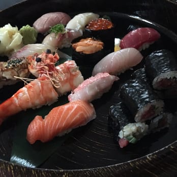 Makoto - Sushi sampler - Japanese Near Me - Miami Beach, Florida Makoto - Sushi sampler - Japanese Near Me - Miami Beach, Florida