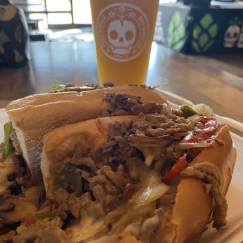 Full Circle Brewing Company - Breweries Near Me - Fresno, California