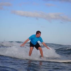 Duke's Lagoon - Surfer