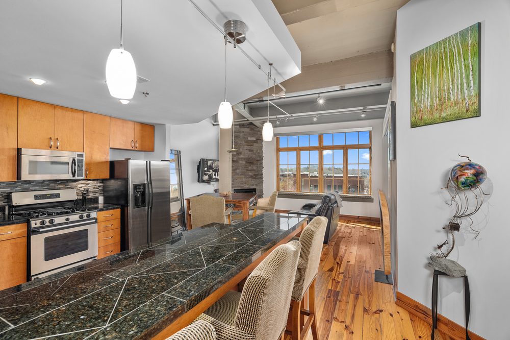 Real Estate Agents FIREFLY REALTY AT KELLER WILLIAMS 28 Photos 86