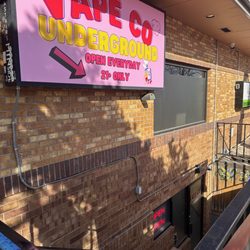 Vape Colorado - The stairwell front entrance to our new location off of Elizabeth St.