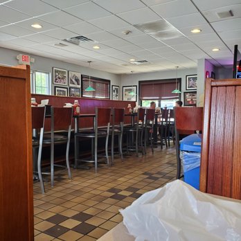 Major League Roast Beef & Wings - Inside seating - American Near Me - Auburn, Massachusetts Major League Roast Beef & Wings - Inside seating - American Near Me - Auburn, Massachusetts