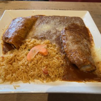 Mexico Tipico - Overcooked tamale and quesadilla. Very dry. - Mexican Near Me - Union City, California