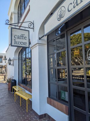 Caffe Luxxe by null
