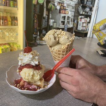 Shoo-Fly Soda Shop - Strawberry shortcake sundae and coffee waffle cone (double scoop) - Popcorn Shops Near Me - Glen Rose, Texas