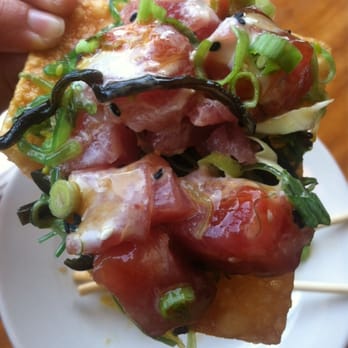 Island Grill - Famous tuna nacho - Seafood Near Me - Islamorada, Florida