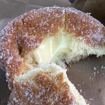 Lee's Donuts - Bavarian crème donut - Donuts Near Me - Vancouver, British Columbia