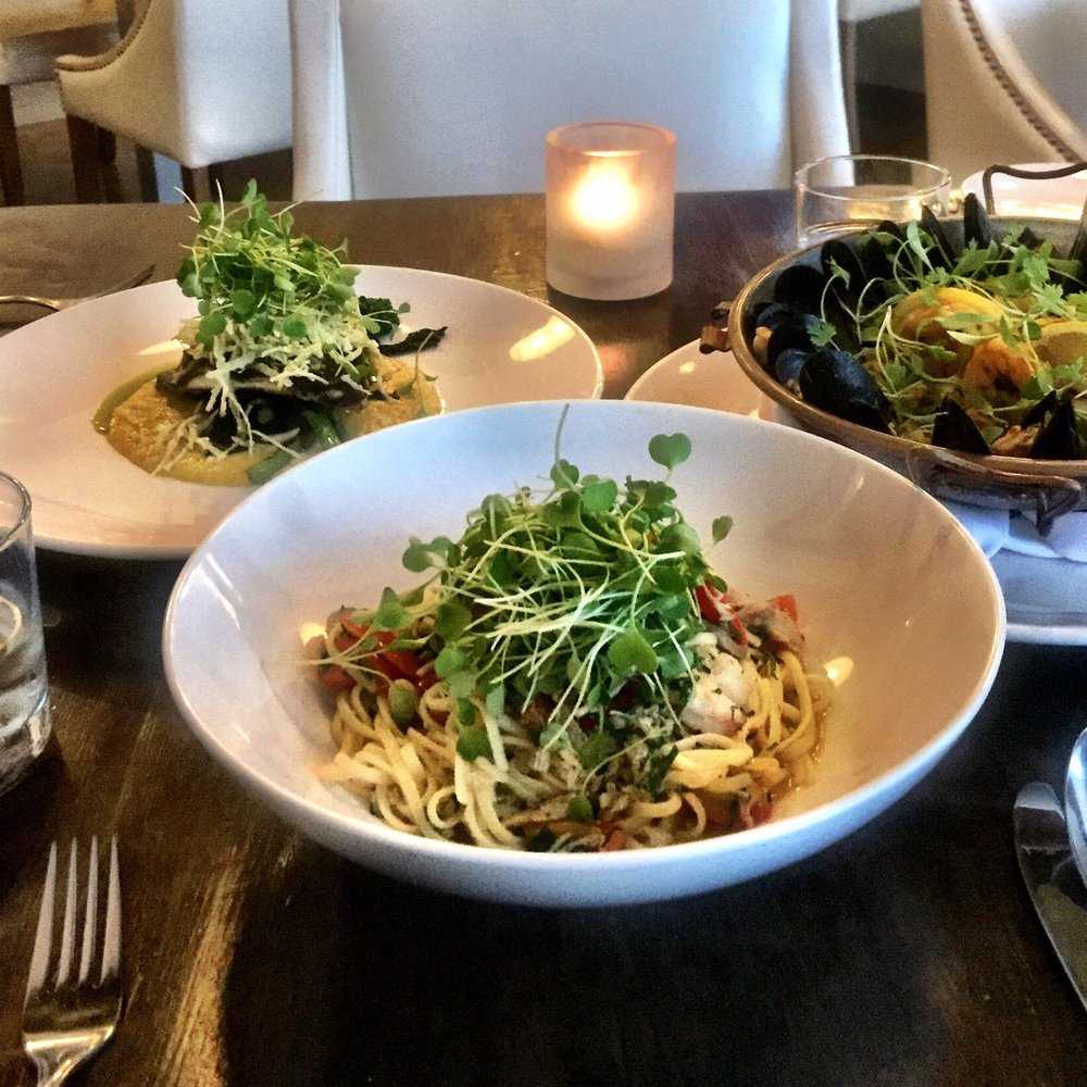 Fishbone Kitchen + Grill - Seafood Near Me - Aurora, Ontario