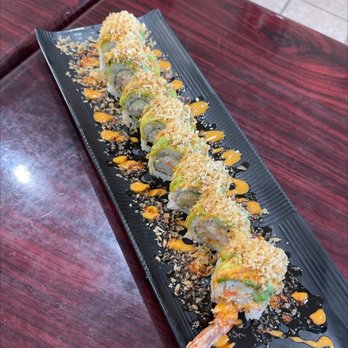 Akii Sushi - Shrimp Avocado Special Roll - Japanese Near Me - Long Beach, California