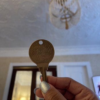 Chateau Inn and Suites - room key - Hotels Near Me - Spring Lake, New Jersey