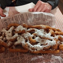 Texan BBQ - Huge fresh funnel cake