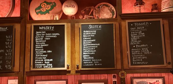 Mickey Byrne's Irish Pub & Restaurant by null