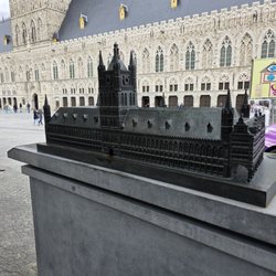 Grote markt - A model of the Cloth Hall in Grote Markt