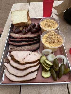 Junebug's BBQ by null