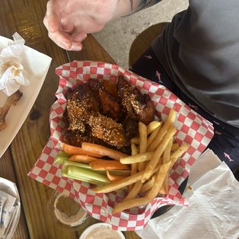 Boat Dock Bar & Grill - Wings - American Near Me - Blue Ridge, Georgia