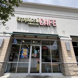 Tropical Smoothie Cafe (Montgomery, Alabama): Exterior