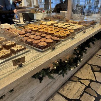 Eller Bakery - Bakeries Near Me - Costa Mesa, California