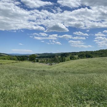 Sky Meadows State Park - Parks Near Me - Delaplane, Virginia