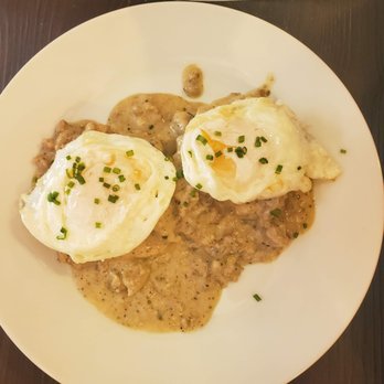 Flamingobaby Kitchen - biscuits and gravy - Caribbean Near Me - Brooklyn, New York Flamingobaby Kitchen - biscuits and gravy - Caribbean Near Me - Brooklyn, New York