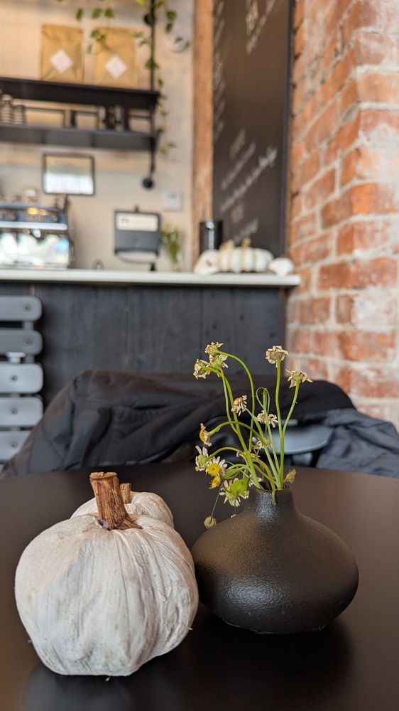 518 Coffee Bar Logo