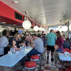 Broadway Diner - Interior
