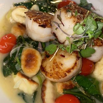 Claytons Siesta Grille - Diver Scallops - New American Near Me - Sarasota, Florida Claytons Siesta Grille - Diver Scallops - New American Near Me - Sarasota, Florida