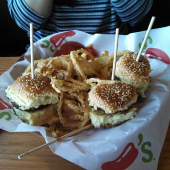Chili's - Big mouth bites tiny little cheese burgers - Bars Near Me - Reno, Nevada Chili's - Big mouth bites tiny little cheese burgers - Bars Near Me - Reno, Nevada