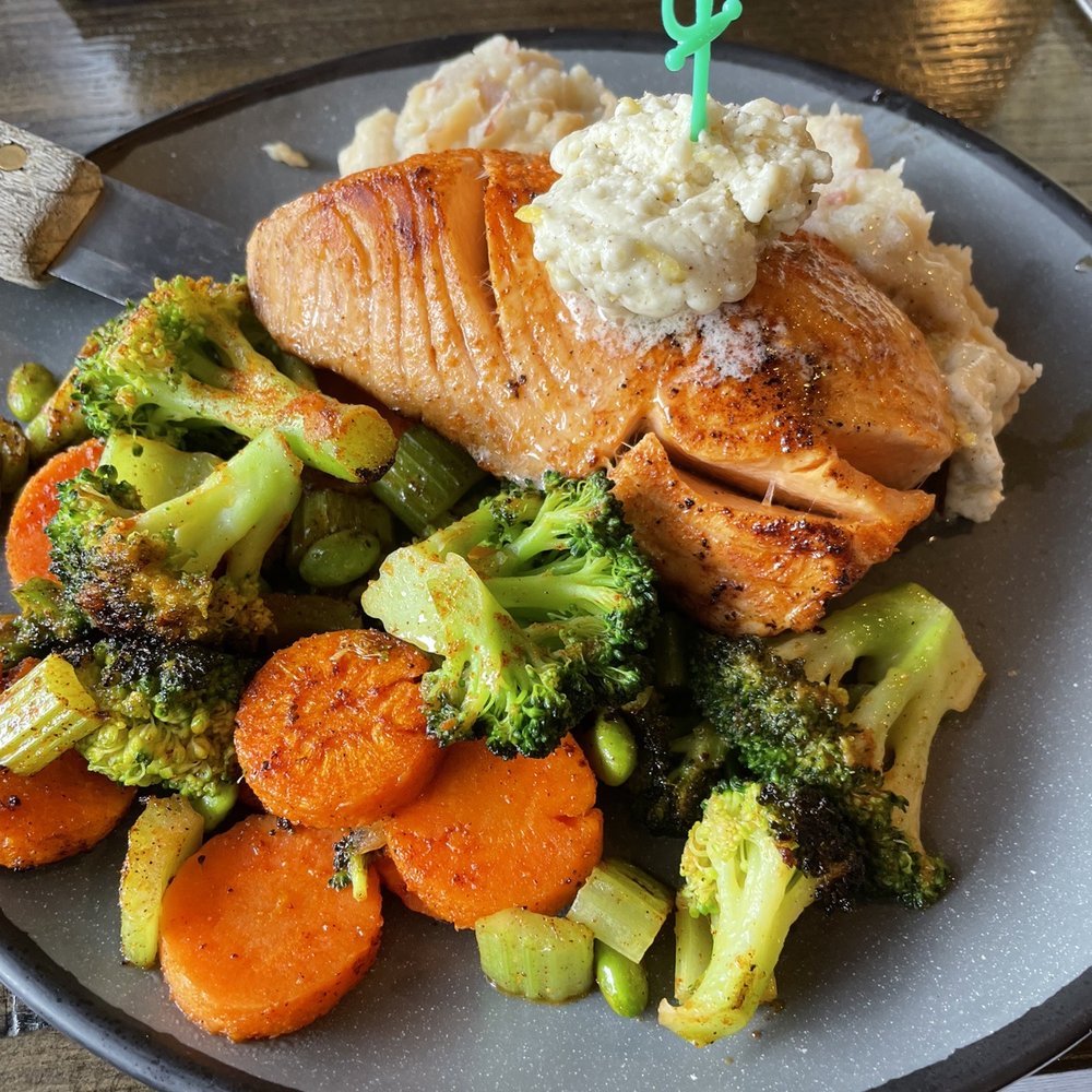 WINGERS Restaurant - BROILED LEMON SALMON - Chicken Wings Near Me - Orem, Utah WINGERS Restaurant - BROILED LEMON SALMON - Chicken Wings Near Me - Orem, Utah