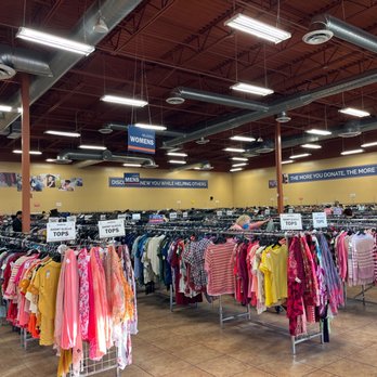 Goodwill Retail Store and Donation Center - Interior front doorway. - Donation Center Near Me - Henderson, Nevada