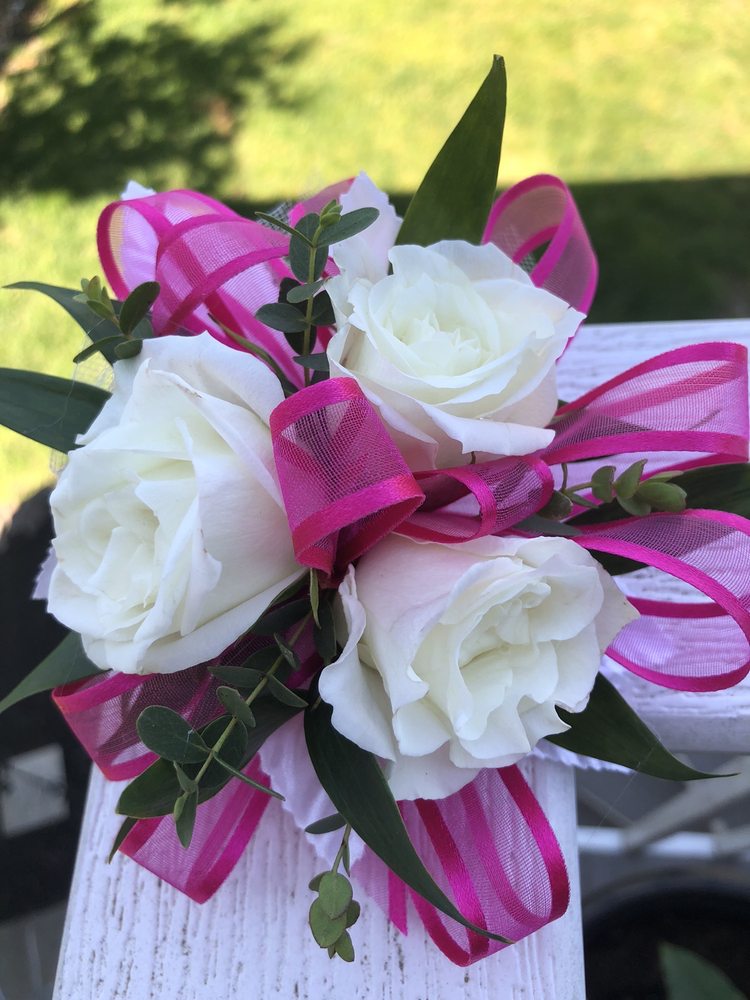 METRO FLOWER MARKET 4151 Lafayette Center Dr, Chantilly, Virginia