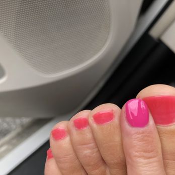 Modern Nails & Spa - Polish doesn't match - Nail Salons Near Me - Burlington, North Carolina Modern Nails & Spa - Polish doesn't match - Nail Salons Near Me - Burlington, North Carolina