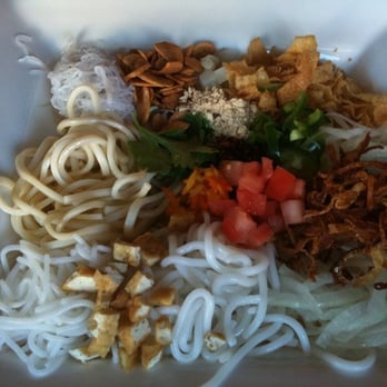 Burma Superstar - Rainbow salad - Burmese Near Me - Alameda, California