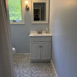 Da silva tile installation - Tile by the sink.