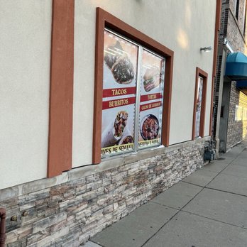 El Taquin - Mexican Near Me - Chicago, Illinois