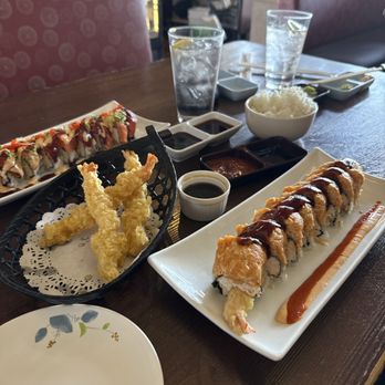 Hana Sushi - Golden Hana roll, amber roll, & shrimp tempura! - Sushi Bars Near Me - Menifee, California Hana Sushi - Golden Hana roll, amber roll, & shrimp tempura! - Sushi Bars Near Me - Menifee, California