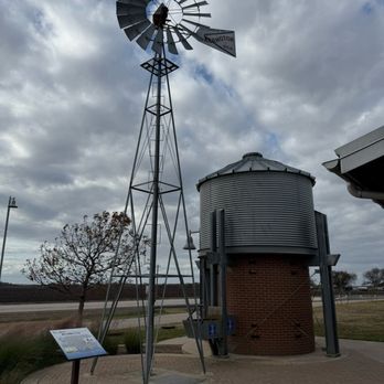 Hillsboro Safety Rest Area - Historic Windmill - Rest Stops Near Me - Hillsboro, Texas Hillsboro Safety Rest Area - Historic Windmill - Rest Stops Near Me - Hillsboro, Texas