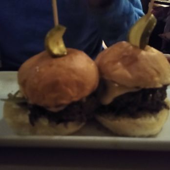Cedar Street Grille - Sliders - New American Near Me - Sturbridge, Massachusetts