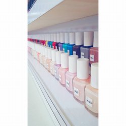 Luxie Spa & Nails - So many colors..