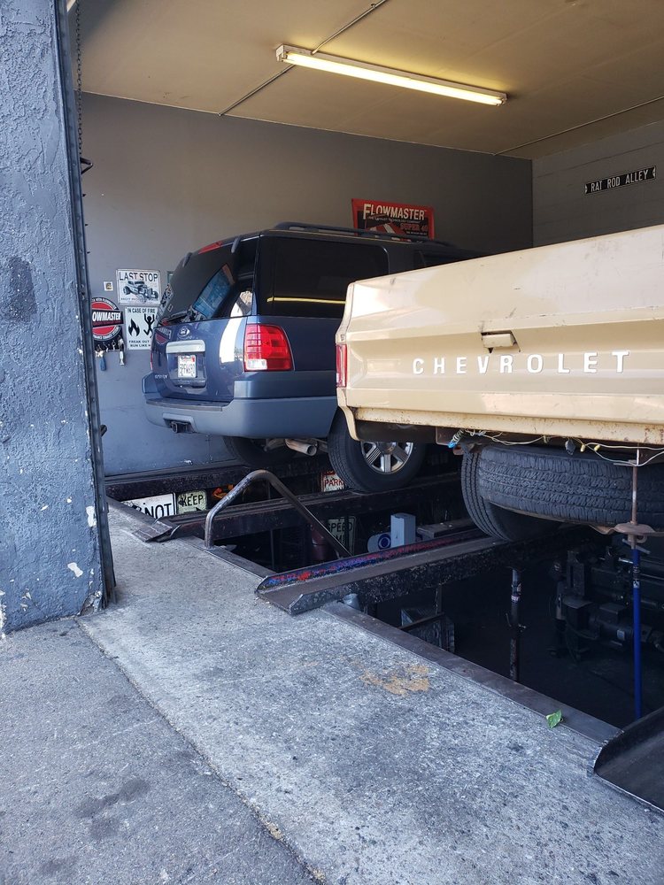 KENNY’S MUFFLER SERVICE 29 Photos & 70 Reviews 5388 Lincoln Ave