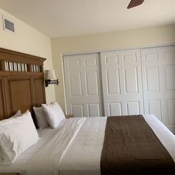 Villas of Cave Creek - Downstairs room