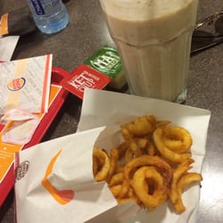 Burger King - Twister fries + pear yoghurt smoothie
