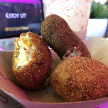 Dos Croquetas - Bakeries Near Me - Miami, Florida Dos Croquetas - Bakeries Near Me - Miami, Florida