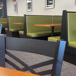 Pizza Sam's - Seating