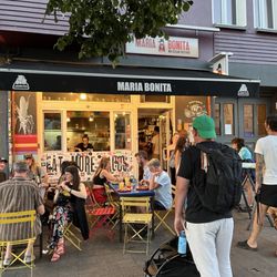 Maria Bonita - Busy Saturday night