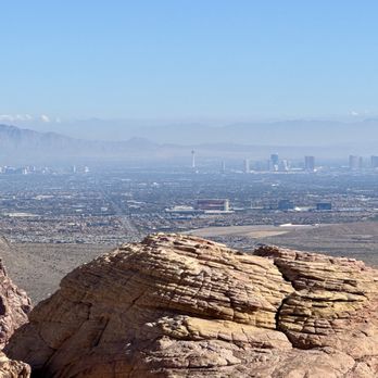 Calico Tanks Trail - Unfortunately pretty smoggy in the valley but still great views - Hiking Near Me - Las Vegas, Nevada Calico Tanks Trail - Unfortunately pretty smoggy in the valley but still great views - Hiking Near Me - Las Vegas, Nevada